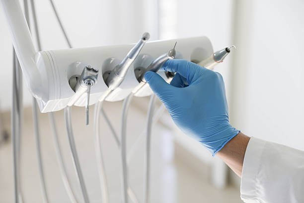 Professional Tooth Extraction technician working in Drain, OR